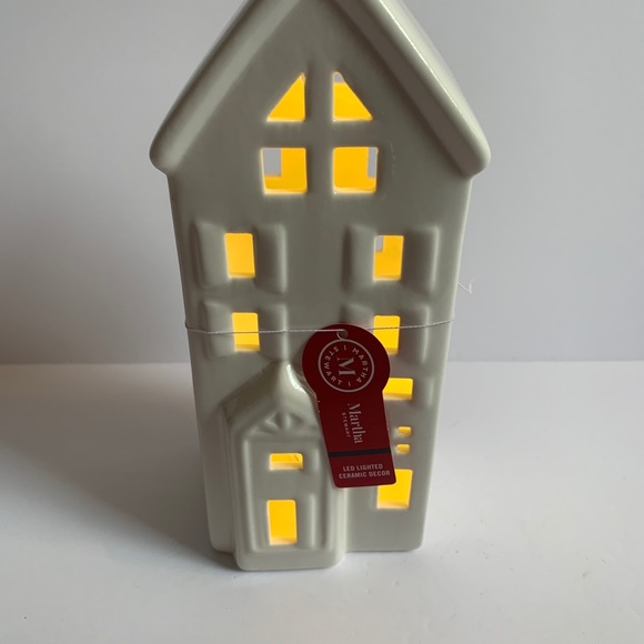 Martha Stewart White Ceramic LED Lighted Christmas Town Village House Set - Picture 10 of 10